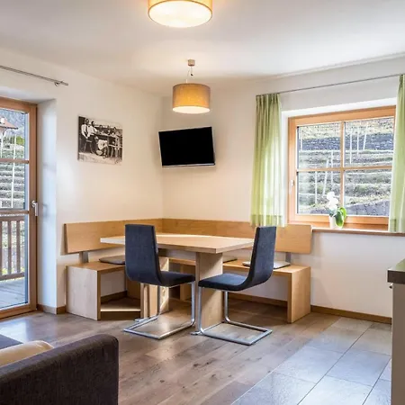 Gojer Sauvignon Apartment Cornedo all'Isarco
